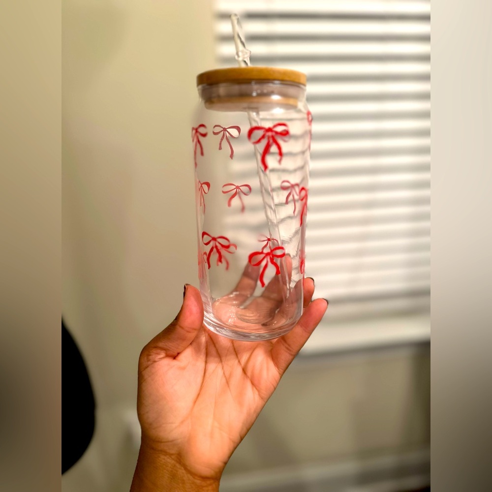 Red Bow Glass Cup
